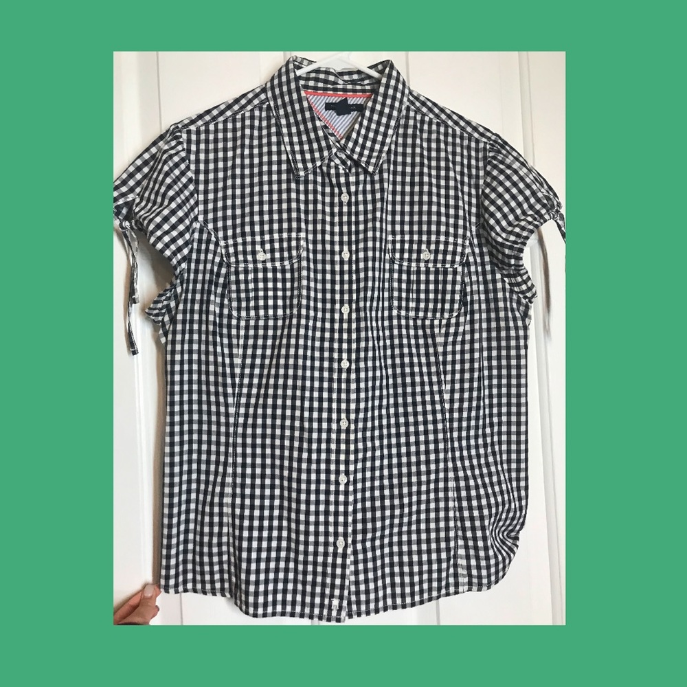 💙Tommy Hilfiger Button-down Blouse💙